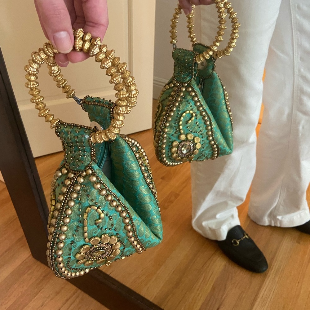 Jewel handle purse Cato